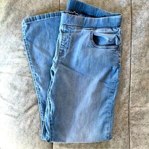 Girl’s pull on flare jeans